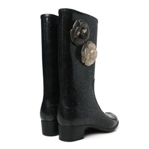 ❄️☔️CHANEL Black SOLD-OUT Sparkle CapToe Logo Double Camellia Rain/Snow Boots 38